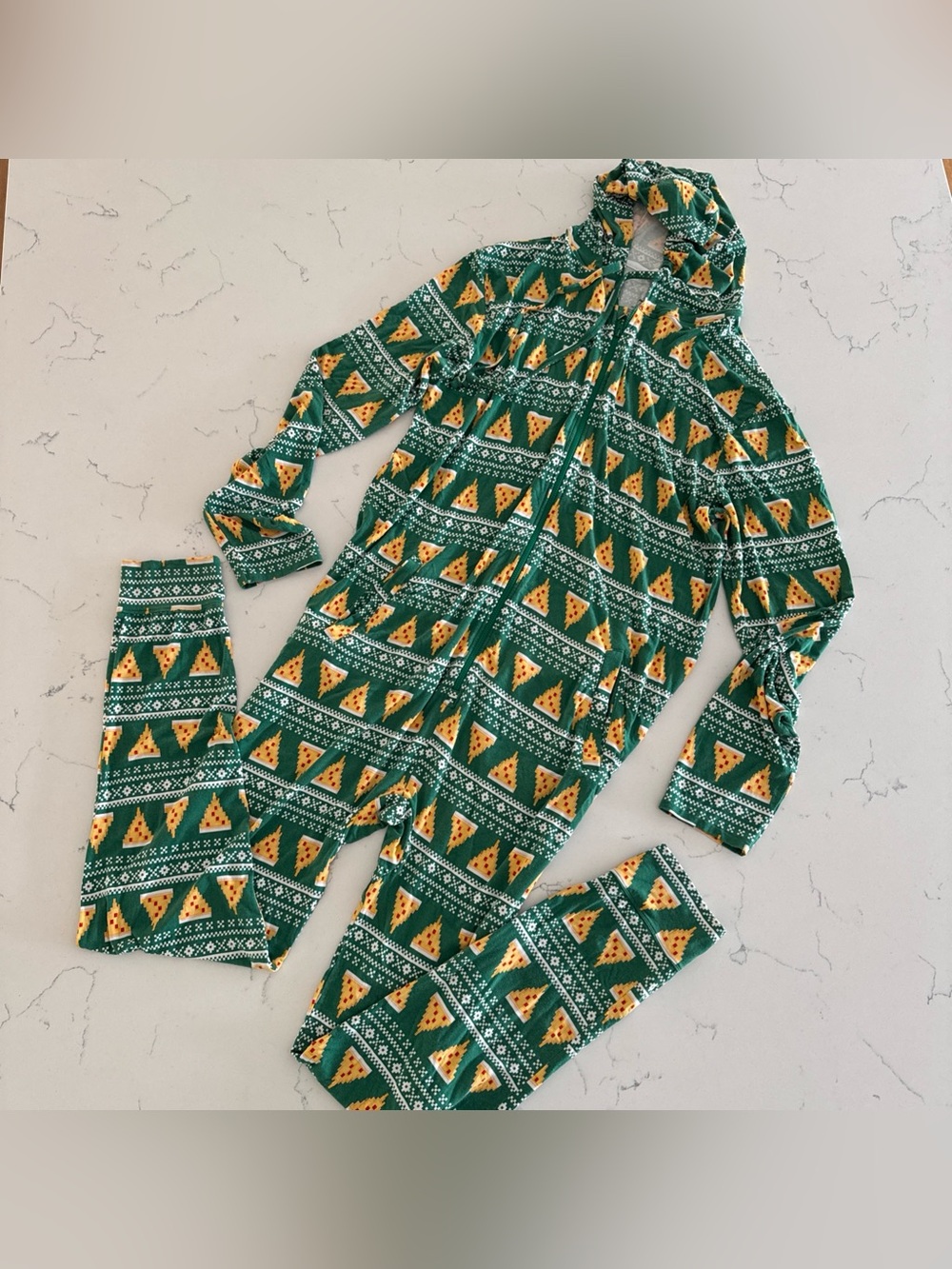 MeUndies pizza party one-piece pajamas  micromodal soft stretchy outfit green